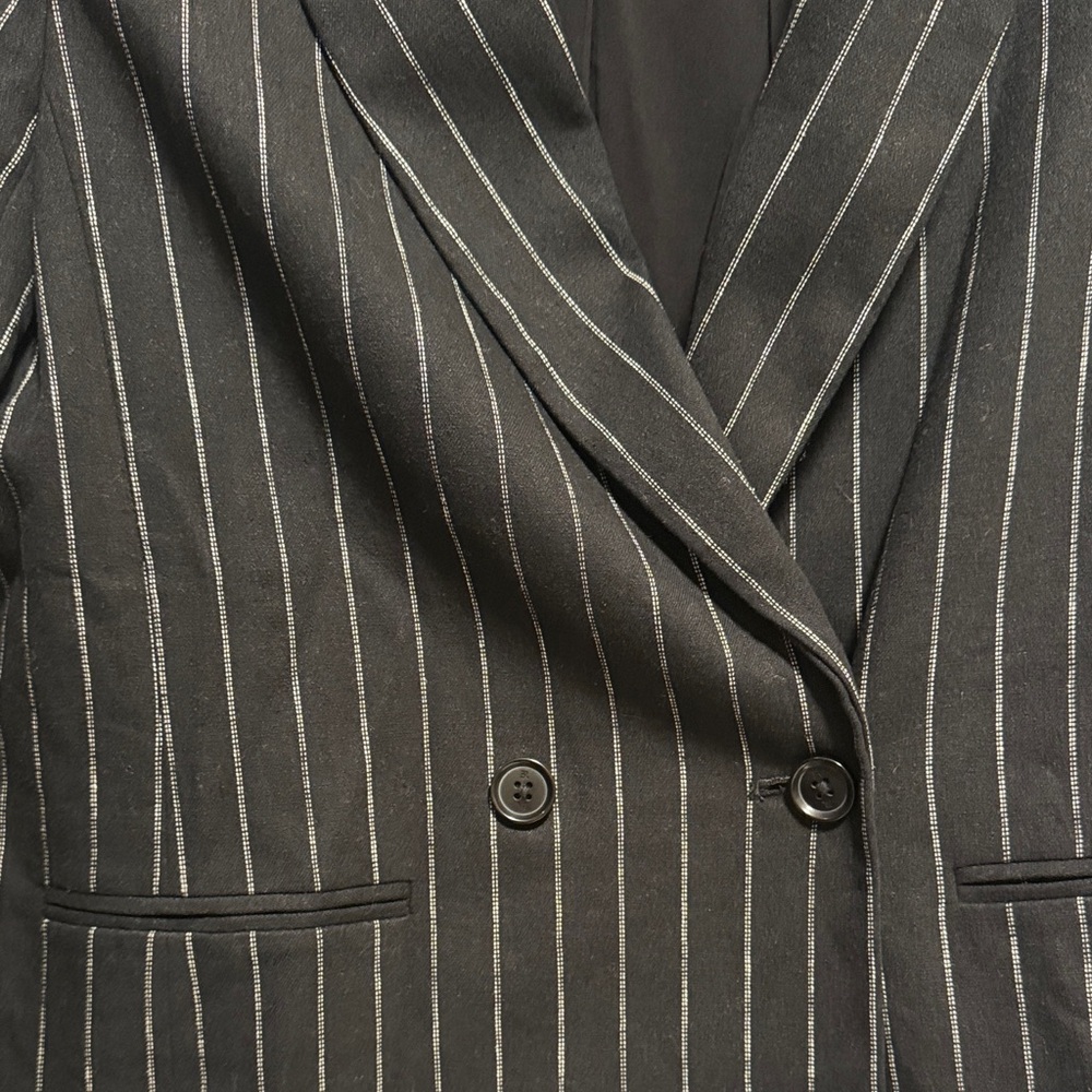 Banana Republic Women's Black Pinstripe Blazer - Picture 3 of 5